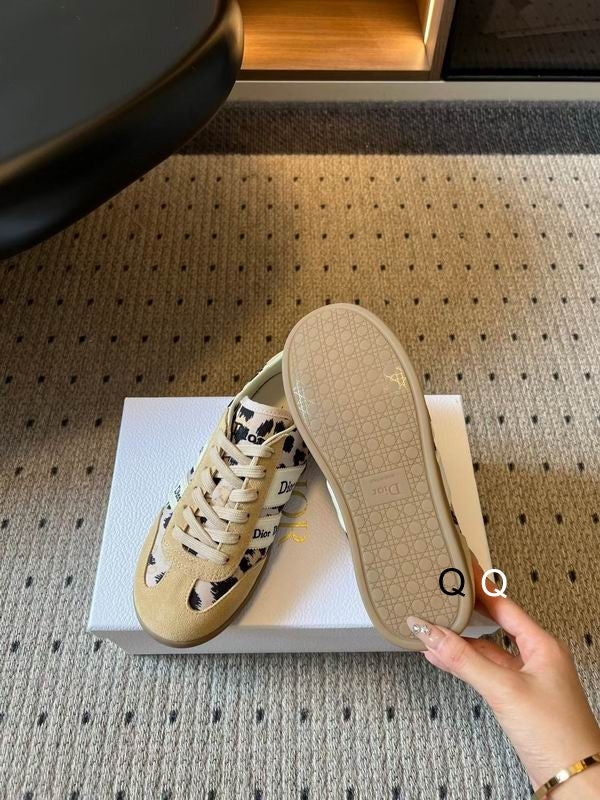 Dior Ribbon Sneaker