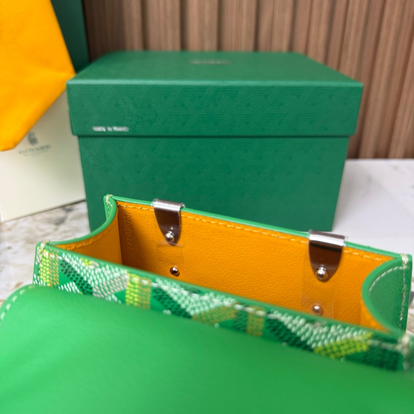 Goyard Saïgon Mini – Verde con Asa de Madera