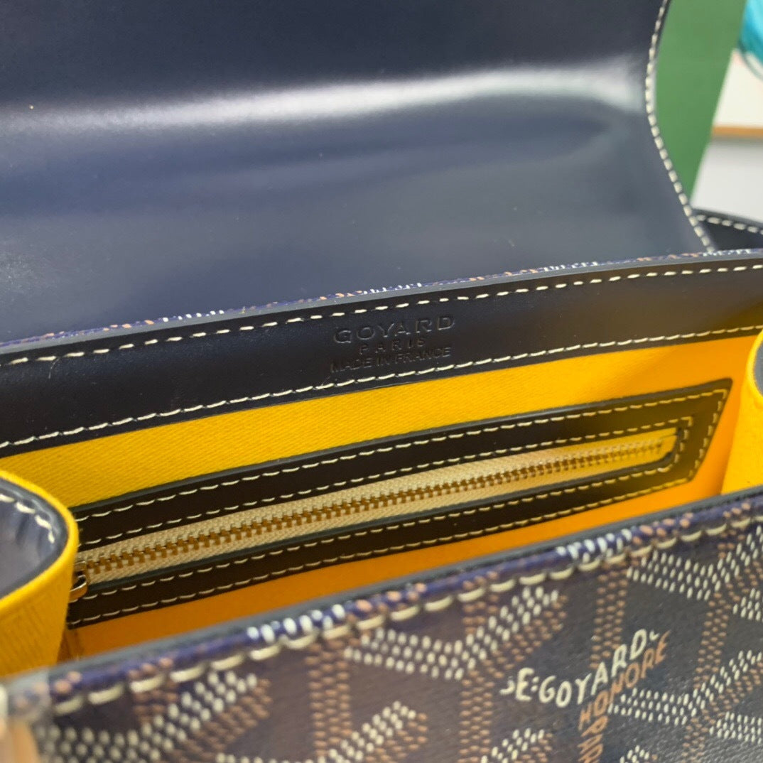 Goyard Saïgon Structuré – Azul marino con asa de madera