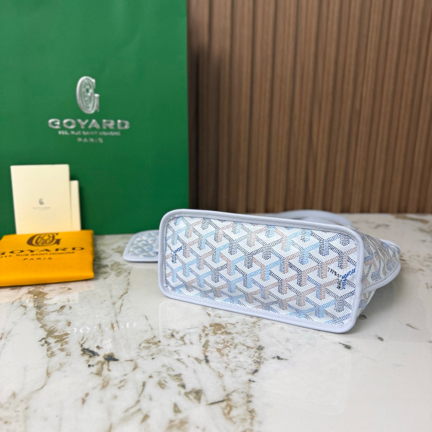 Goyard Anjou Mini – Blanco y Azul Pastel