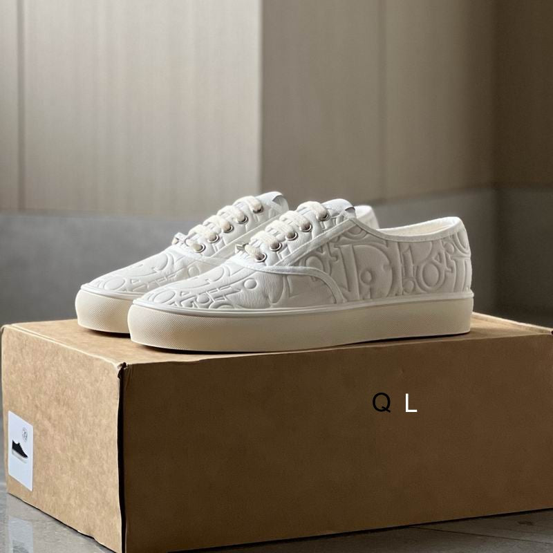 Dior B33 – Dior Oblique White