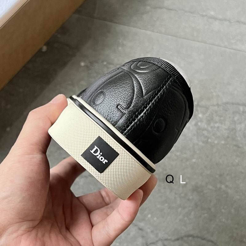 Dior B33 – Dior Oblique White