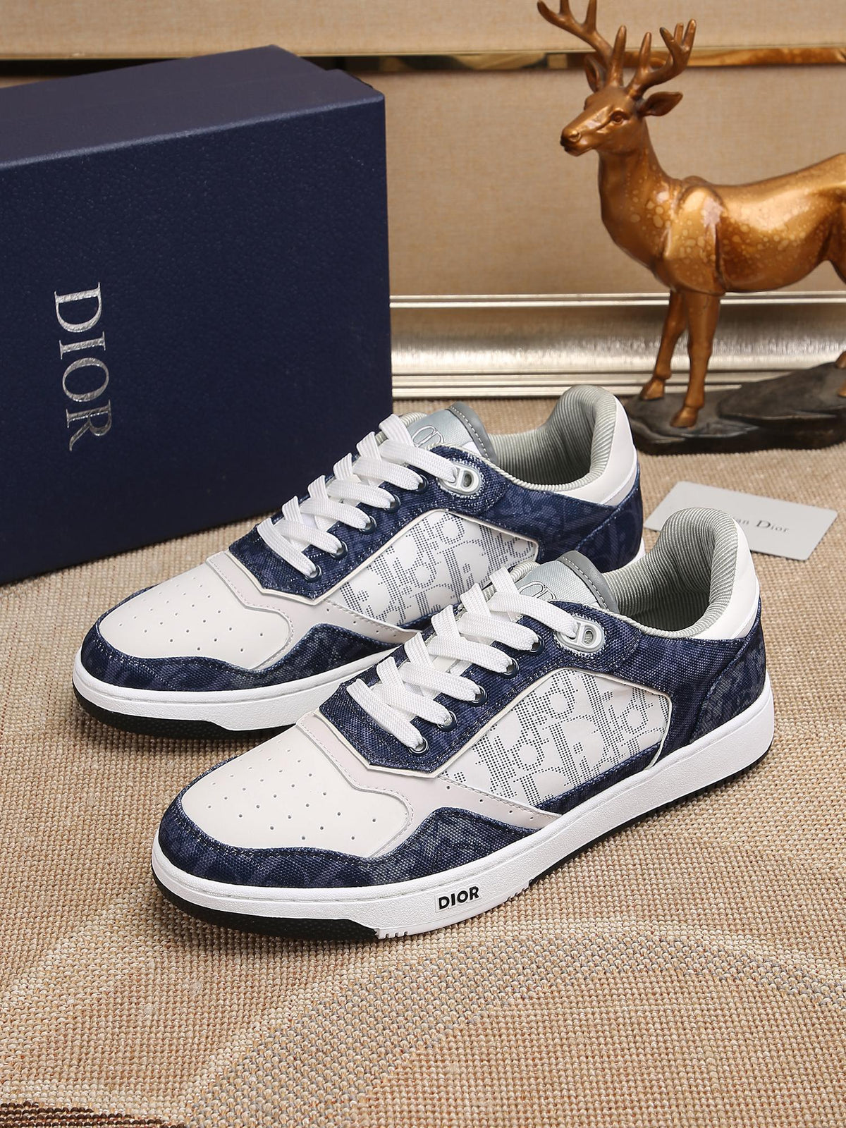 DIOR B27-STYLE OBLIQUE – NAVY / WHITE