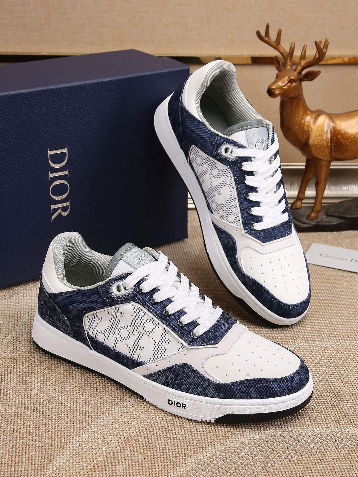 DIOR B27-STYLE OBLIQUE – NAVY / WHITE