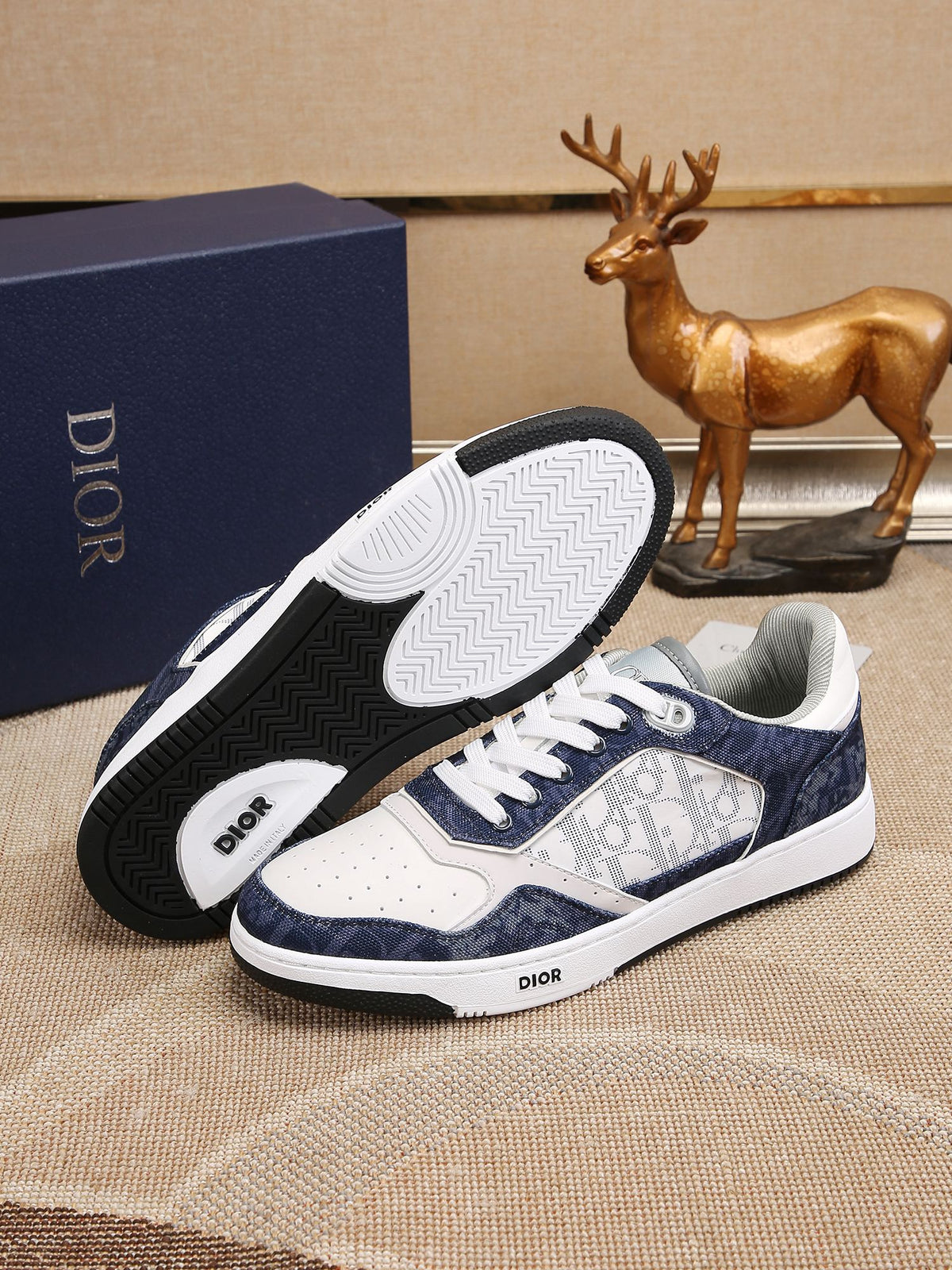DIOR B27-STYLE OBLIQUE – NAVY / WHITE