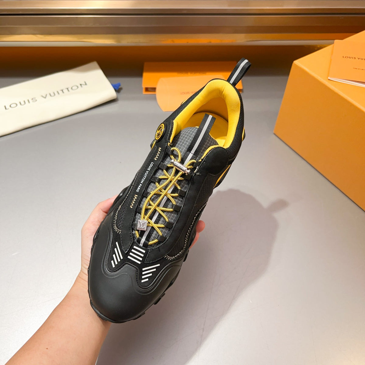 LOUIS VUITTON LV RUNNER TATIC–STYLE – BLACK / YELLOW