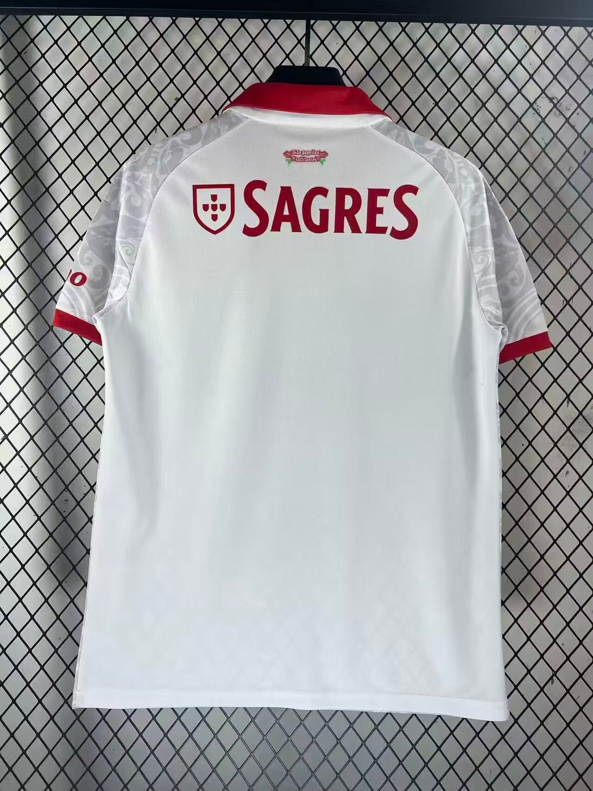 SL Benfica Visita 26/27 – Blanca