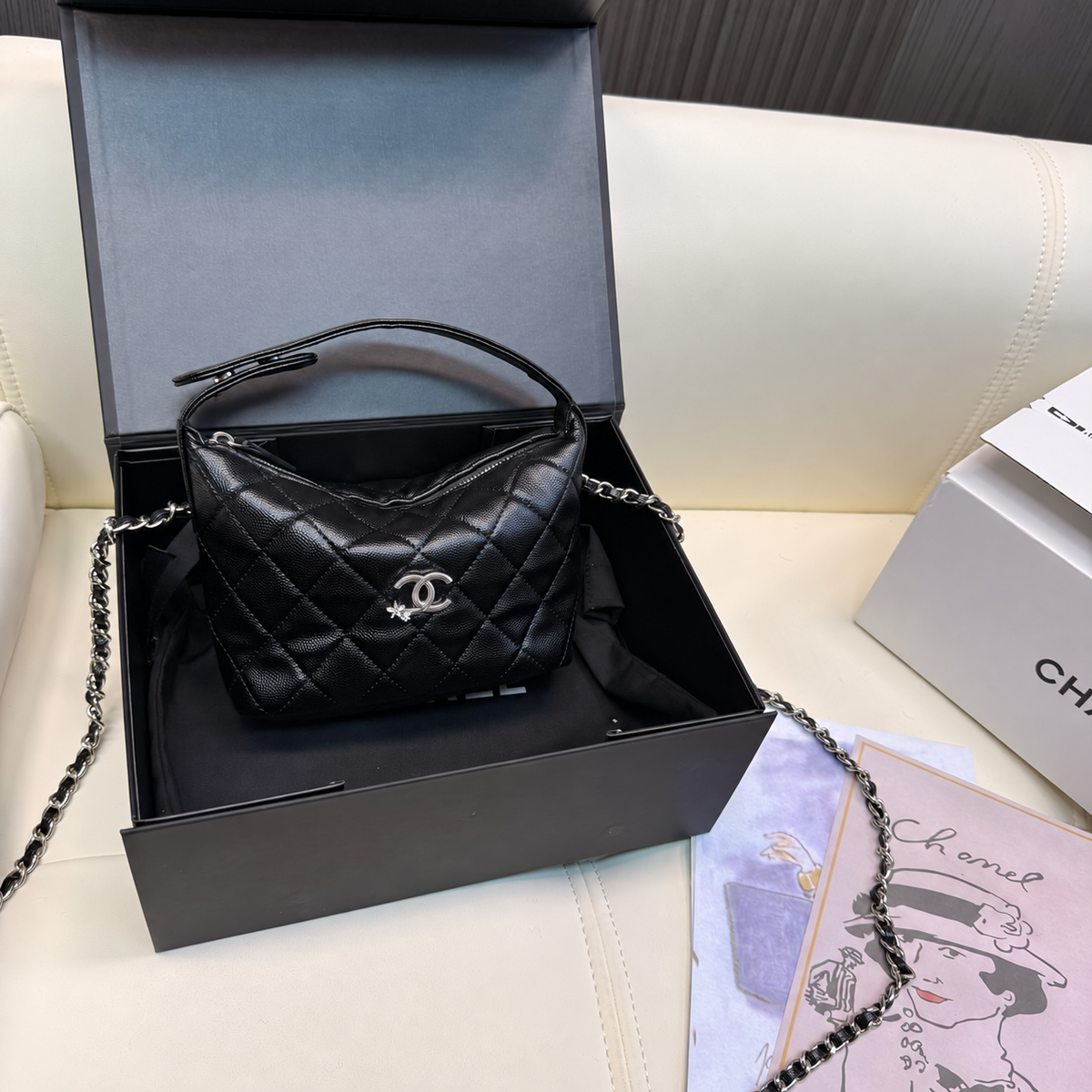 CHANEL Mini Hobo Star CC
