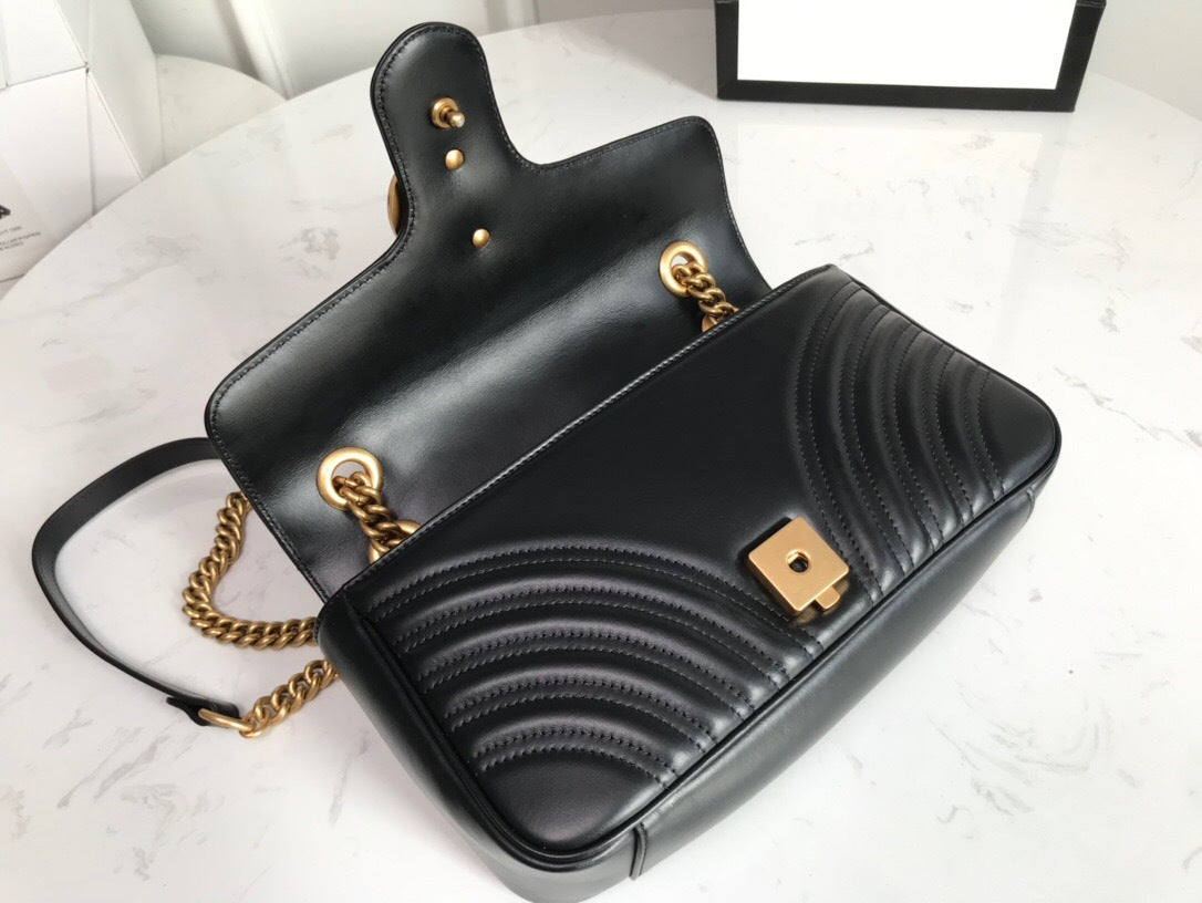 Bolso de hombro pequeño Gucci GG Marmont