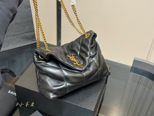 Saint Laurent Loulou Puffer Pequeño