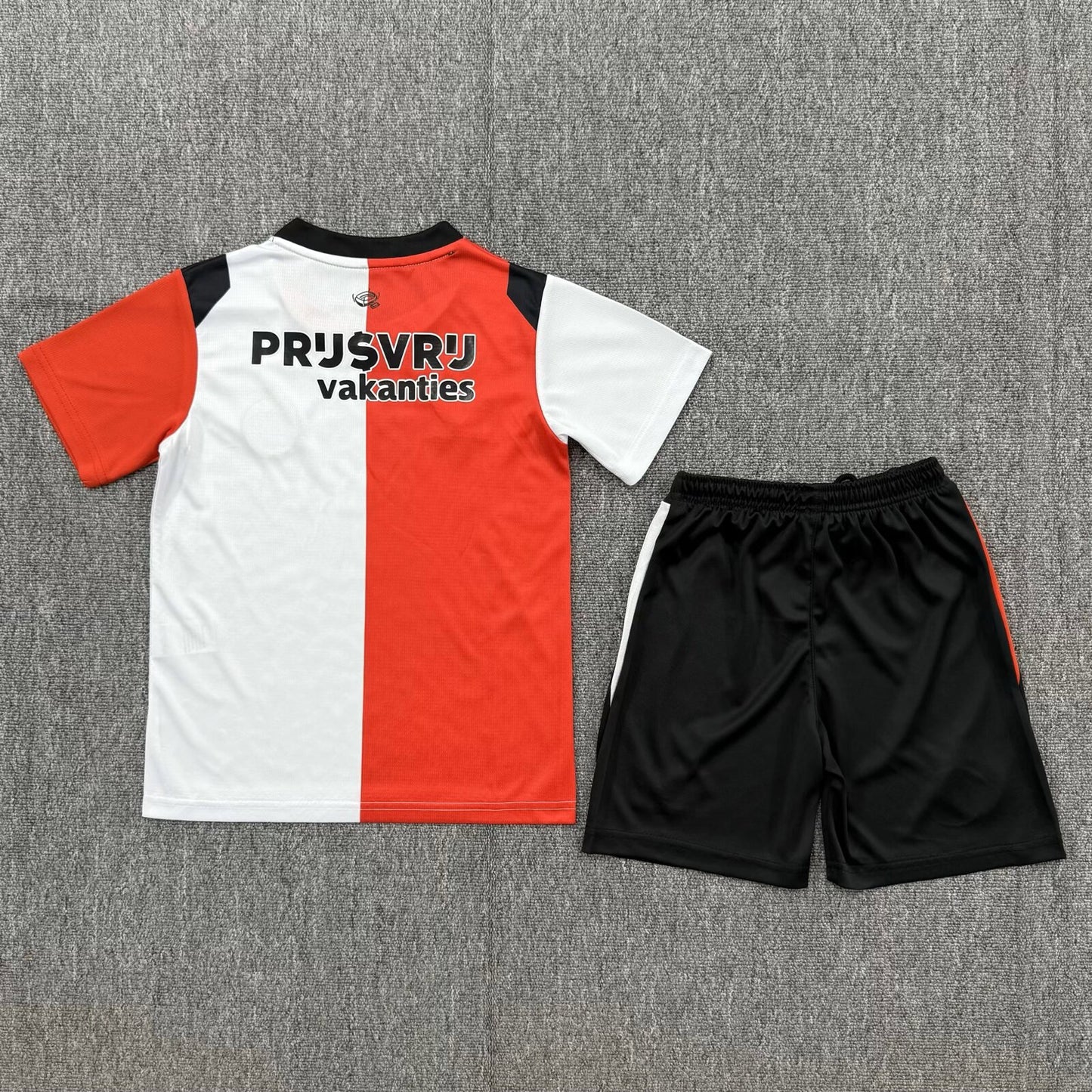 Feyenoord Home Jersey 26/27 - Kit Infantil