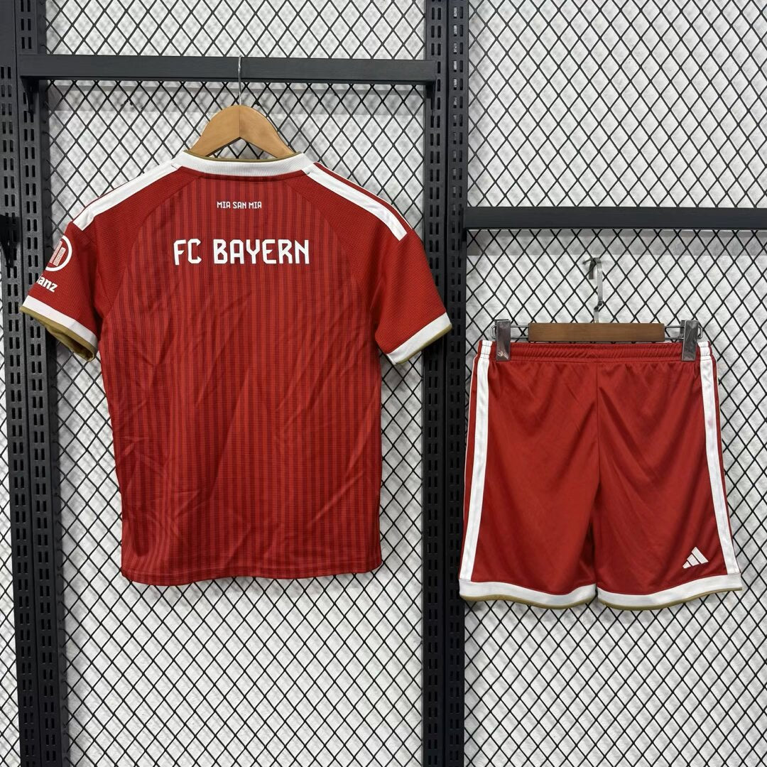 Bayern Munique Home Jersey 26/27 Kit Infantil