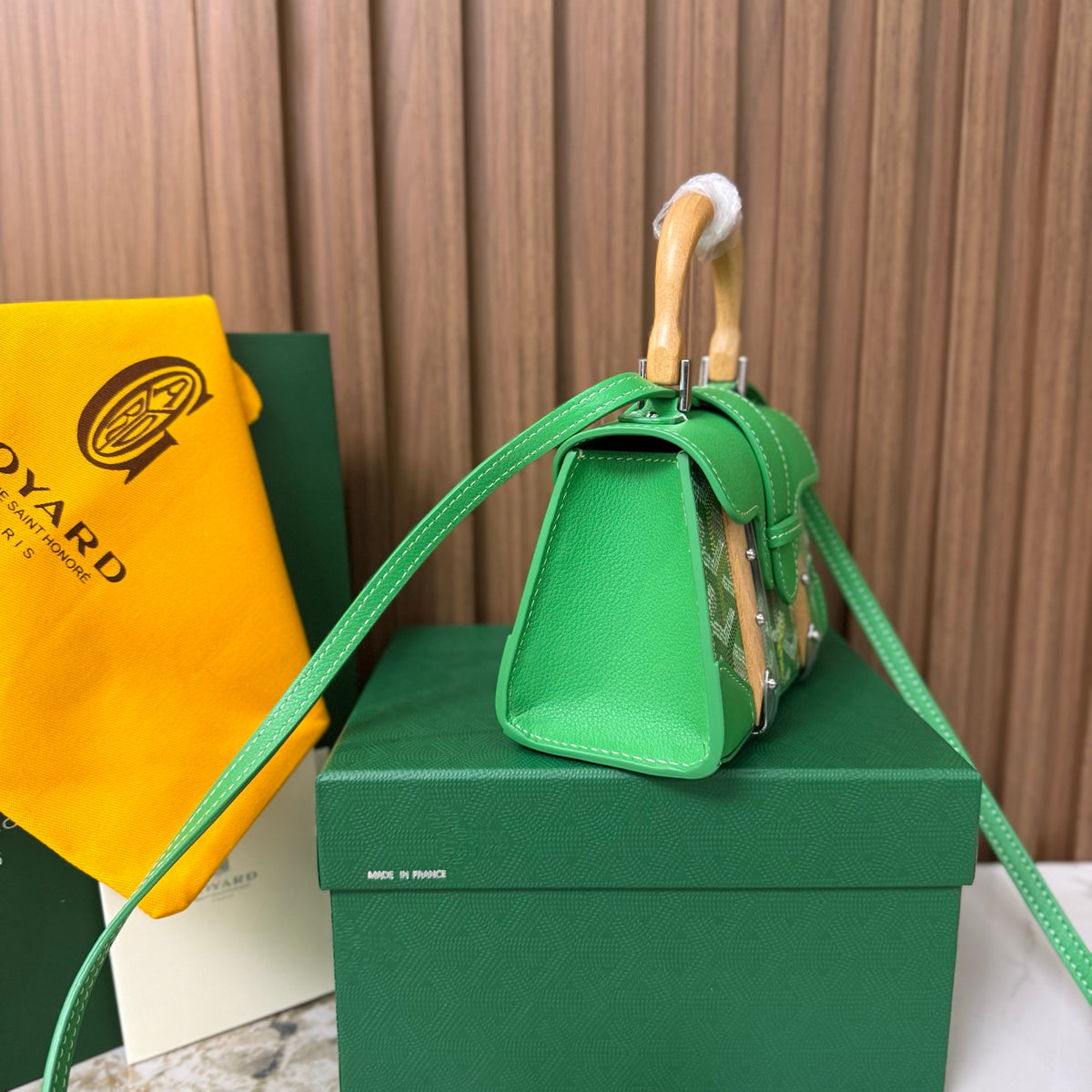 Goyard Saïgon Mini – Verde con Asa de Madera