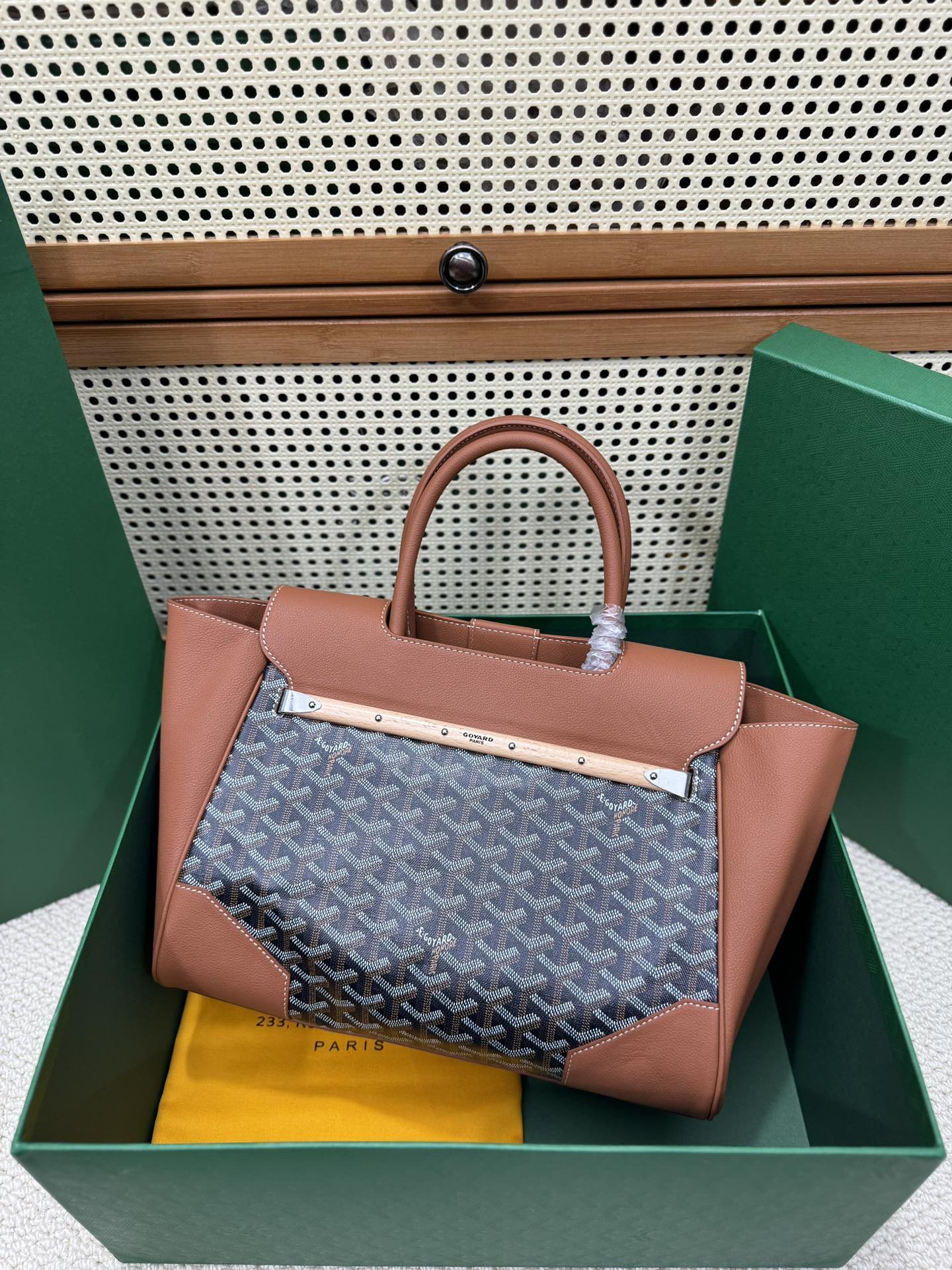 Goyard Saïgon Estructurado – Marrón y Negro