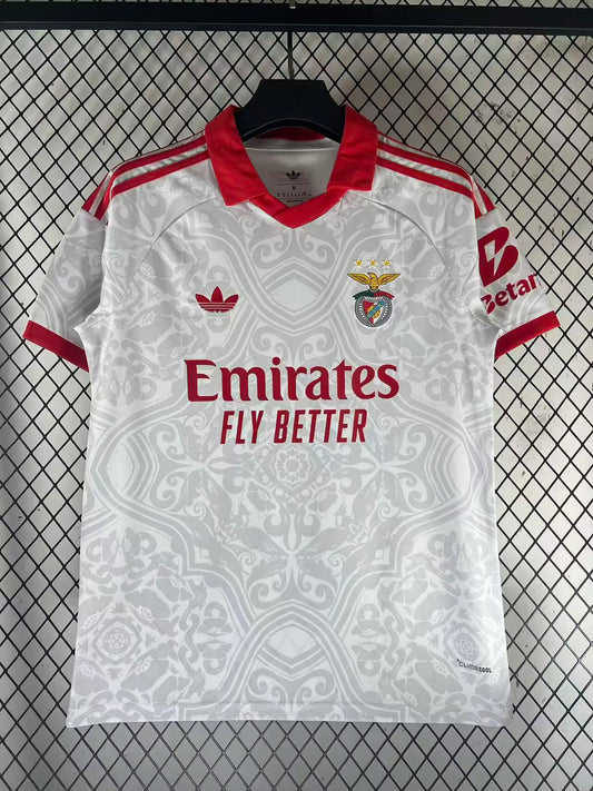 SL Benfica Visita 26/27 – Blanca
