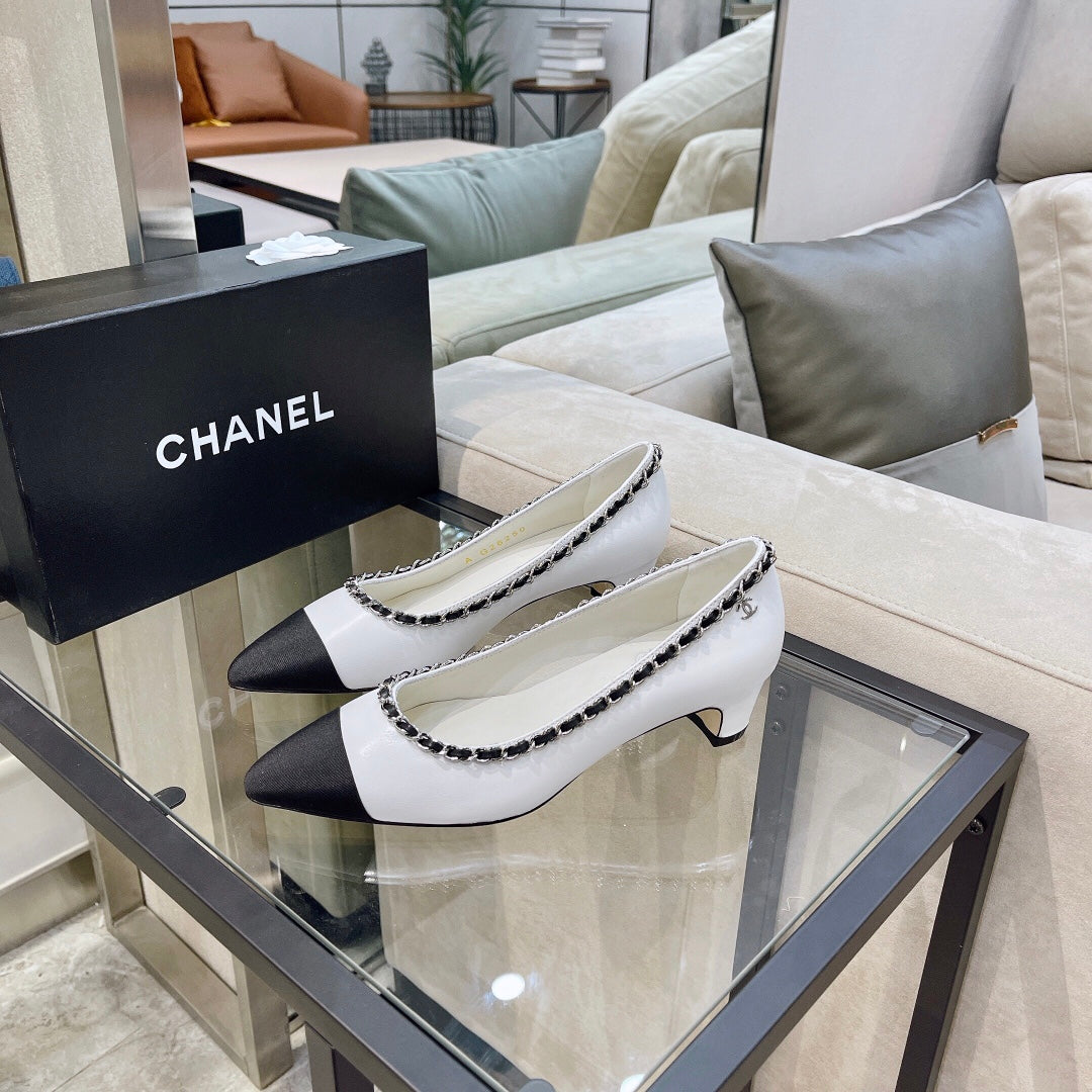 CHANEL Chain-Trim Cap-Toe Pumps