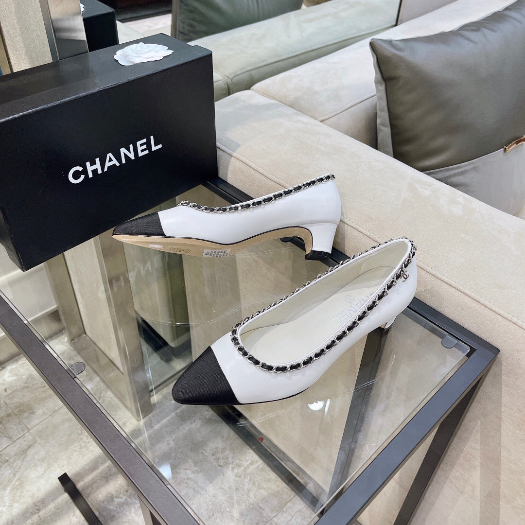 CHANEL Chain-Trim Cap-Toe Pumps