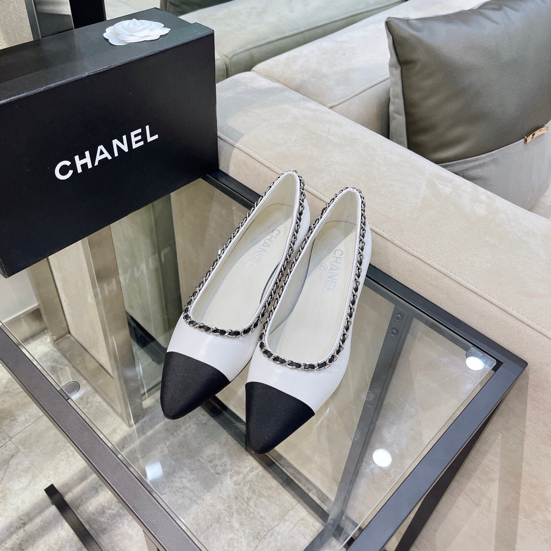 CHANEL Chain-Trim Cap-Toe Pumps