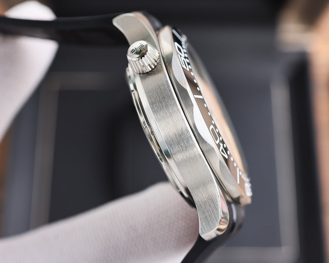 OMEGA SEAMASTER DIVER 300M