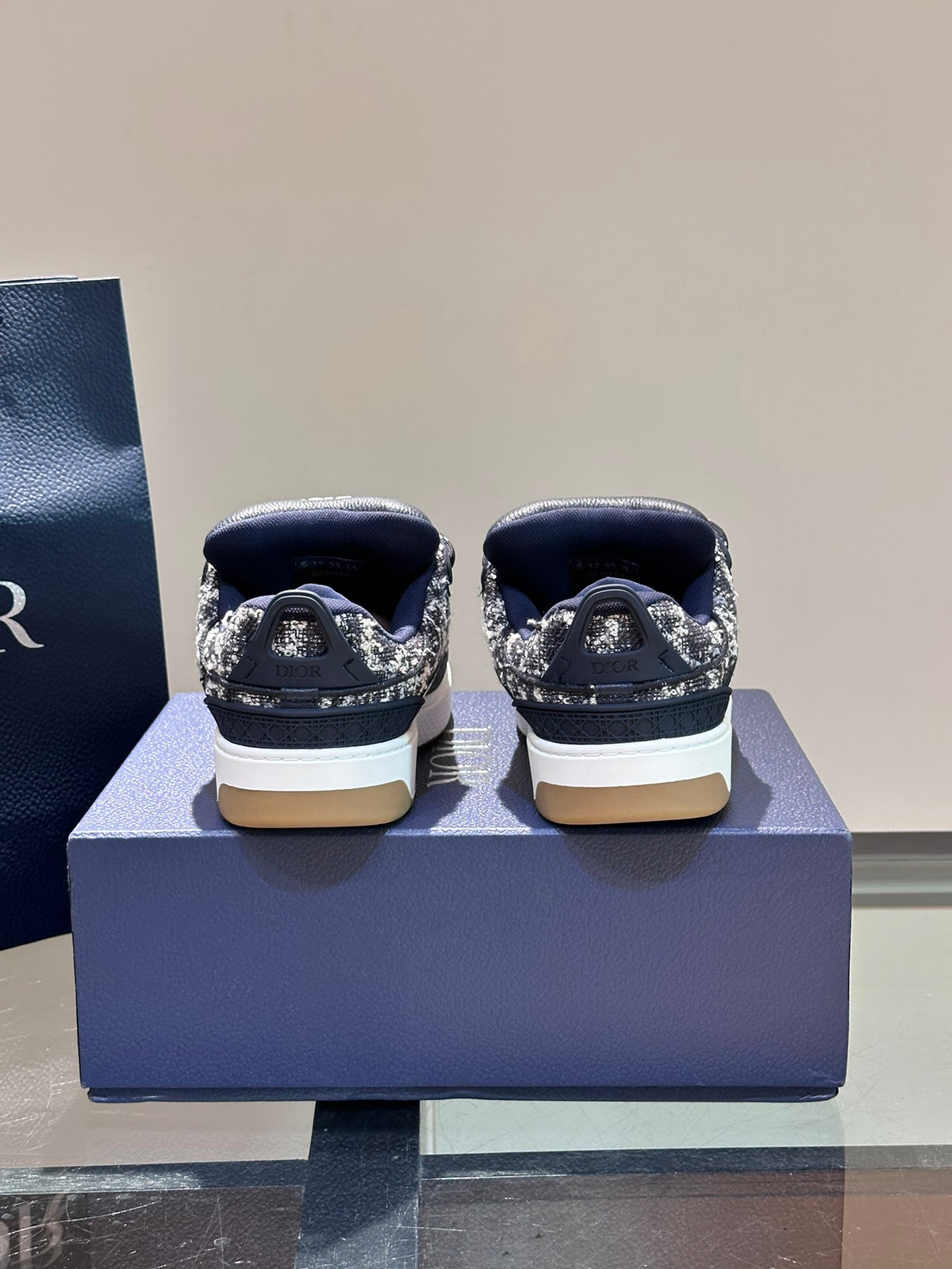 DIOR B27 UPTOWN–STYLE – NAVY / BLACK / WHITE