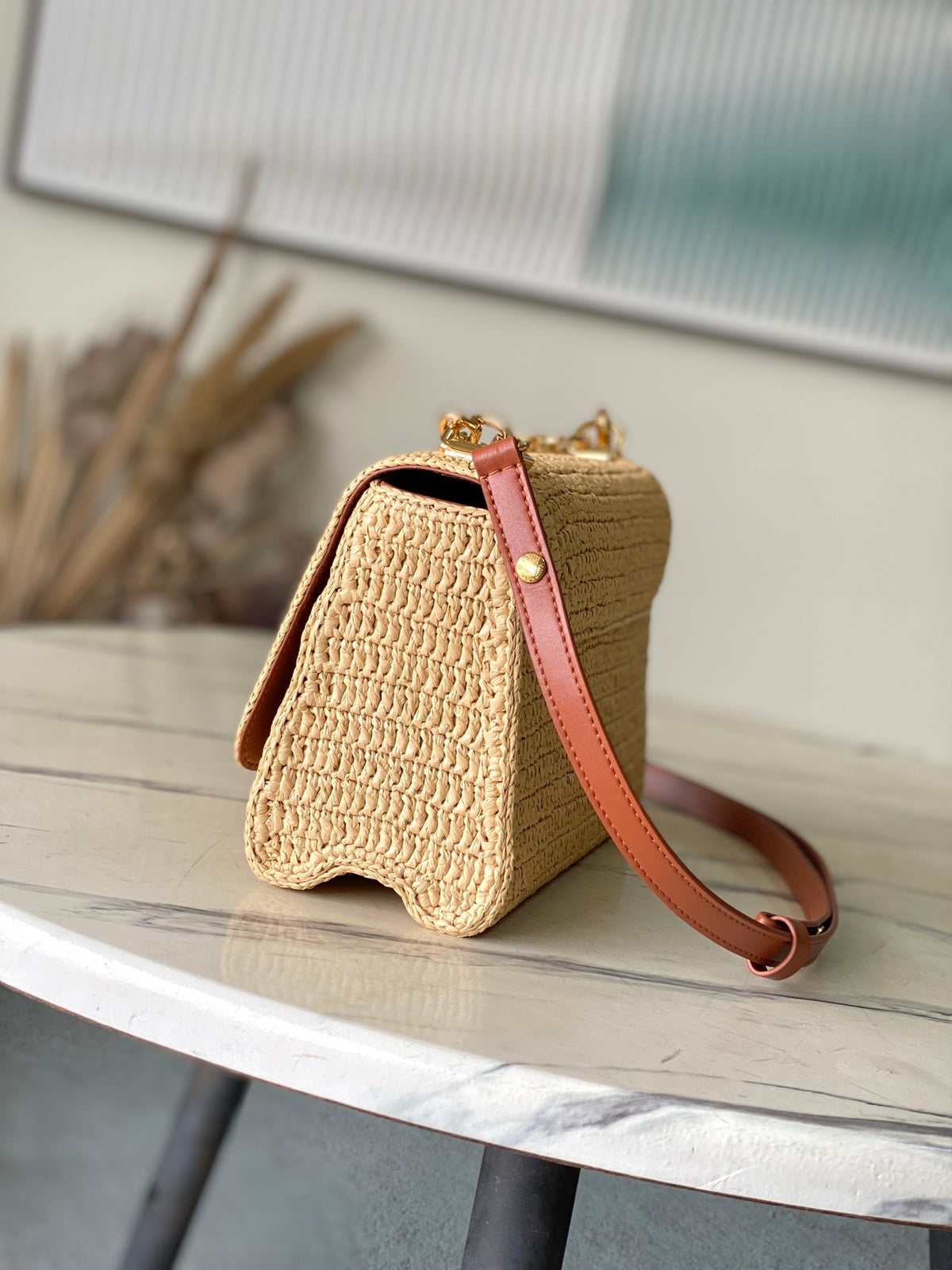 LOUIS VUITTON TWIST MM – NATURAL RAFFIA