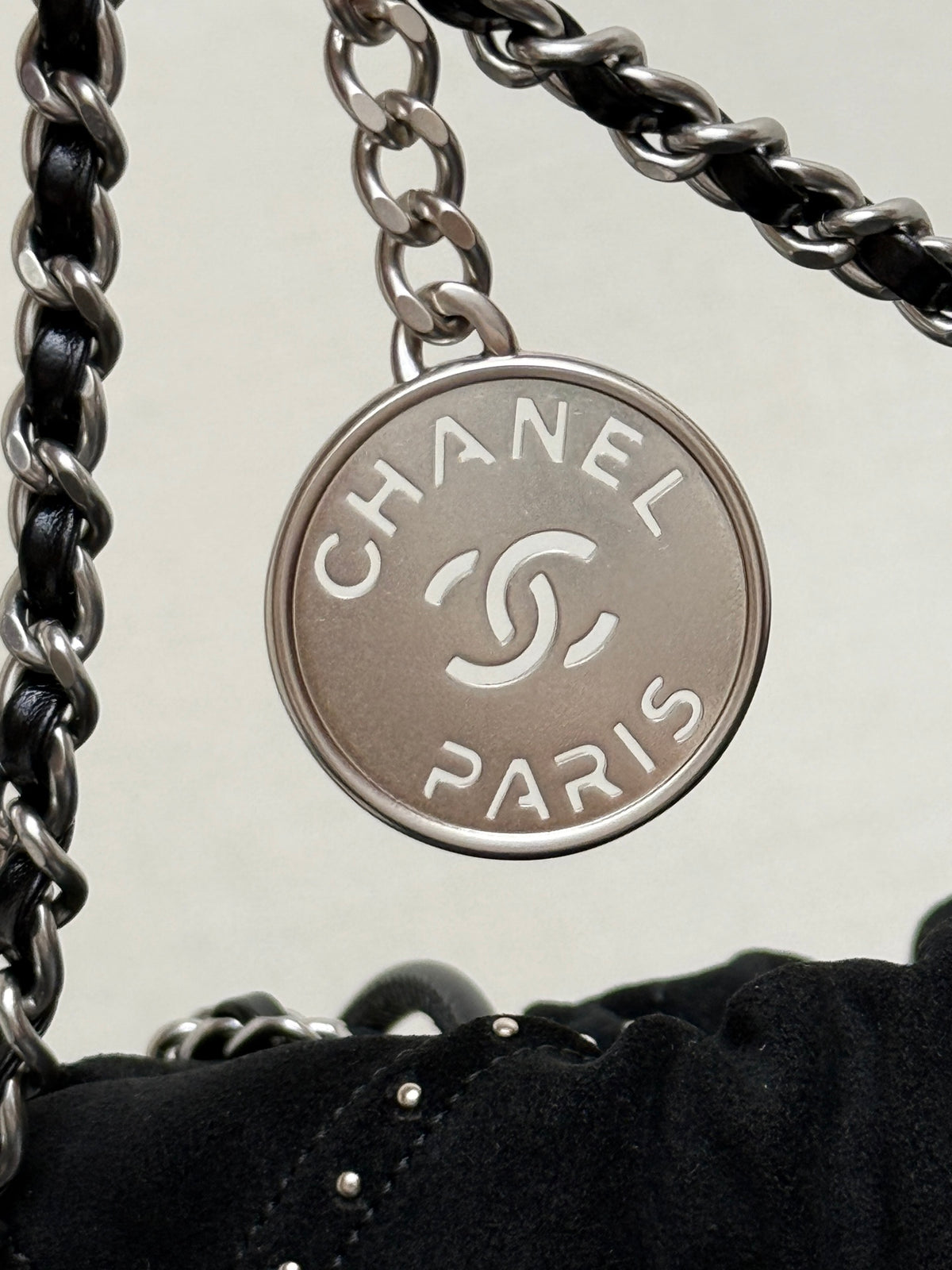Chanel 22 Mini