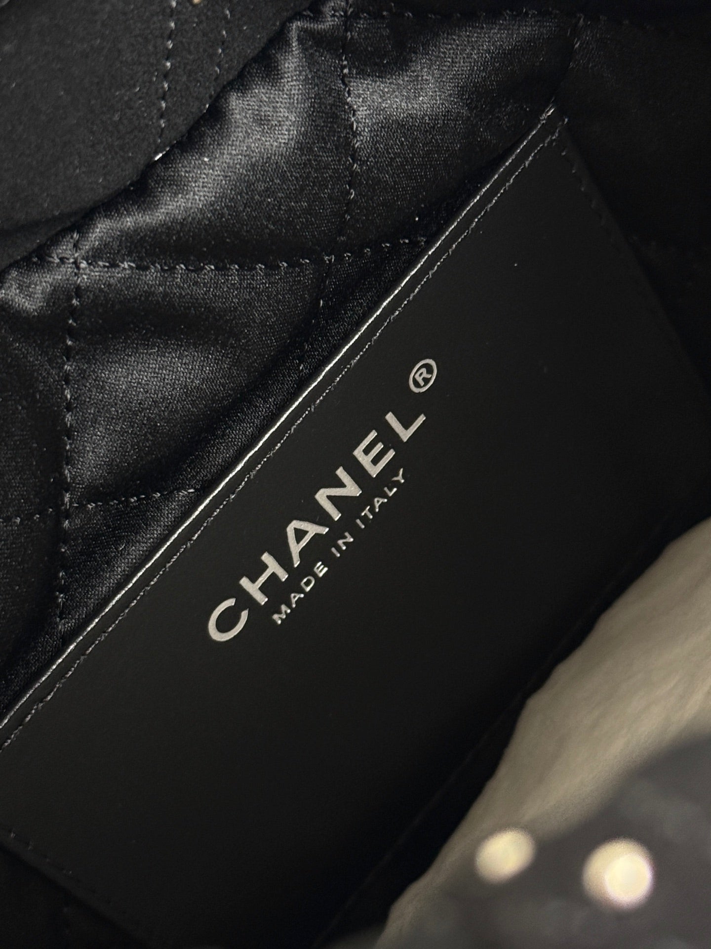 Chanel 22 Mini