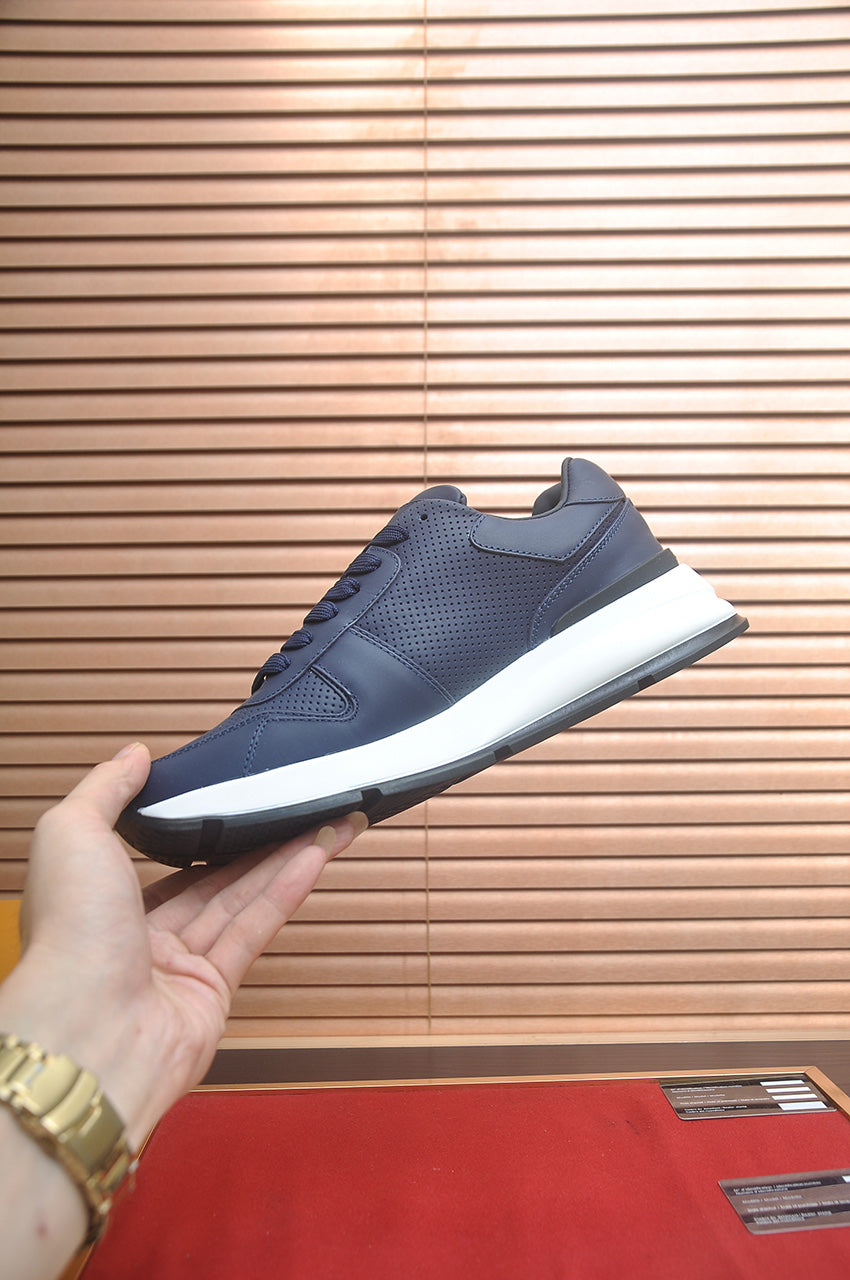 LOUIS VUITTON RUN AWAY SNEAKER