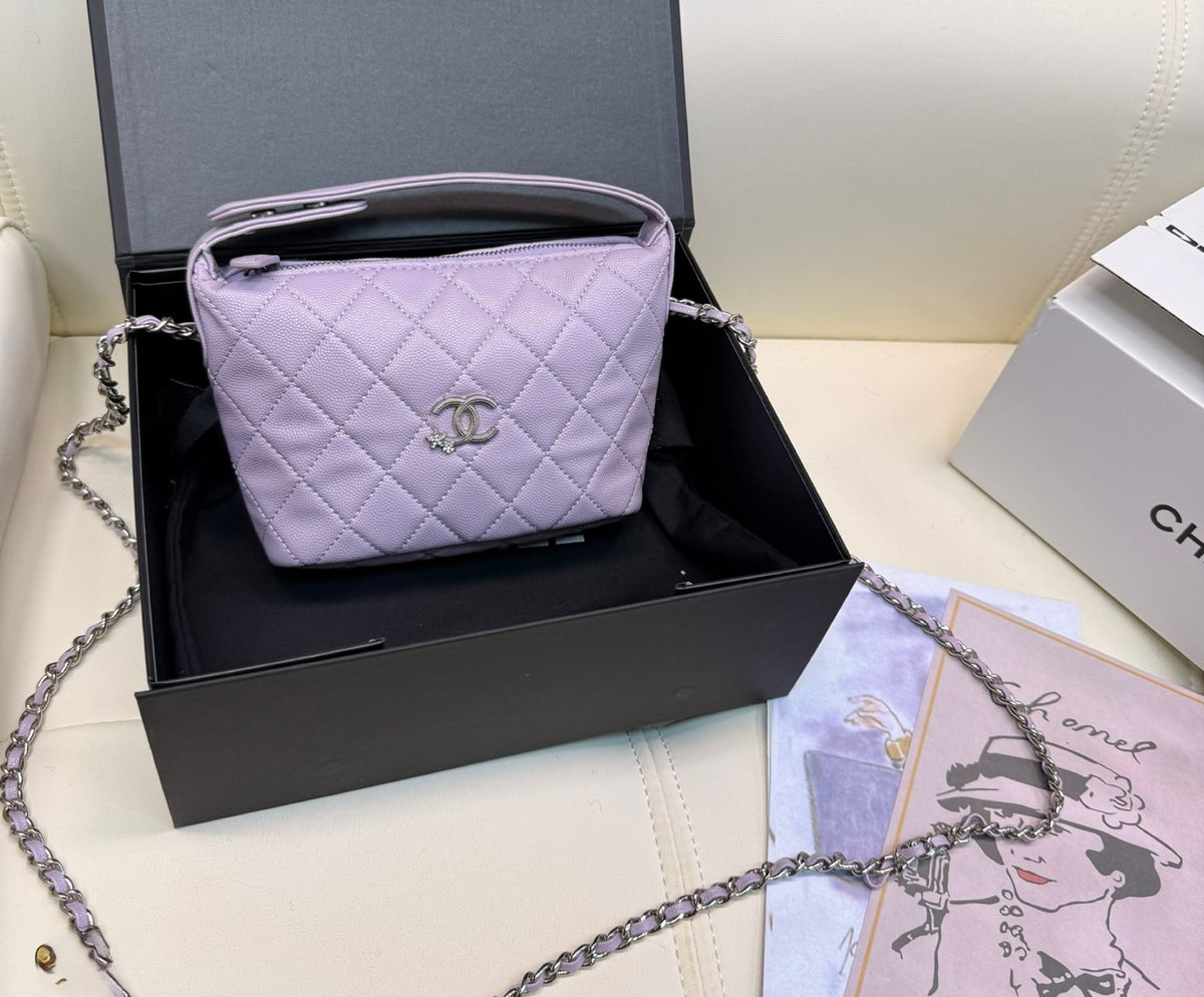 CHANEL Mini Hobo Star CC