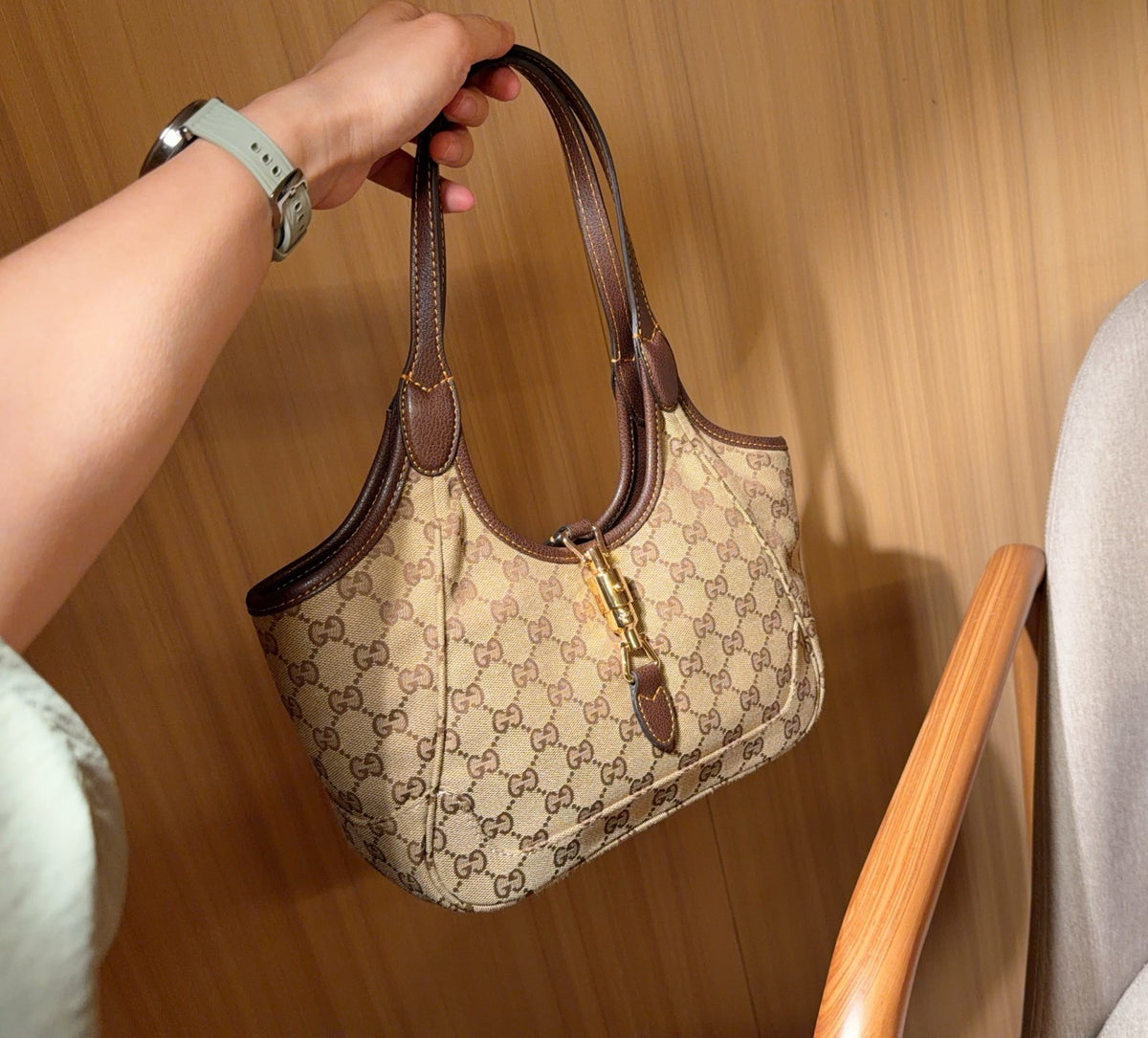 GUCCI JACKIE – GG CANVAS BEIGE / BROWN
