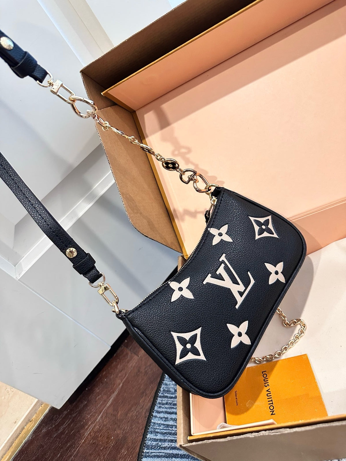Louis Vuitton Multi Pochette Accessoires – Bicolor Monogram Empreinte Black/Cream