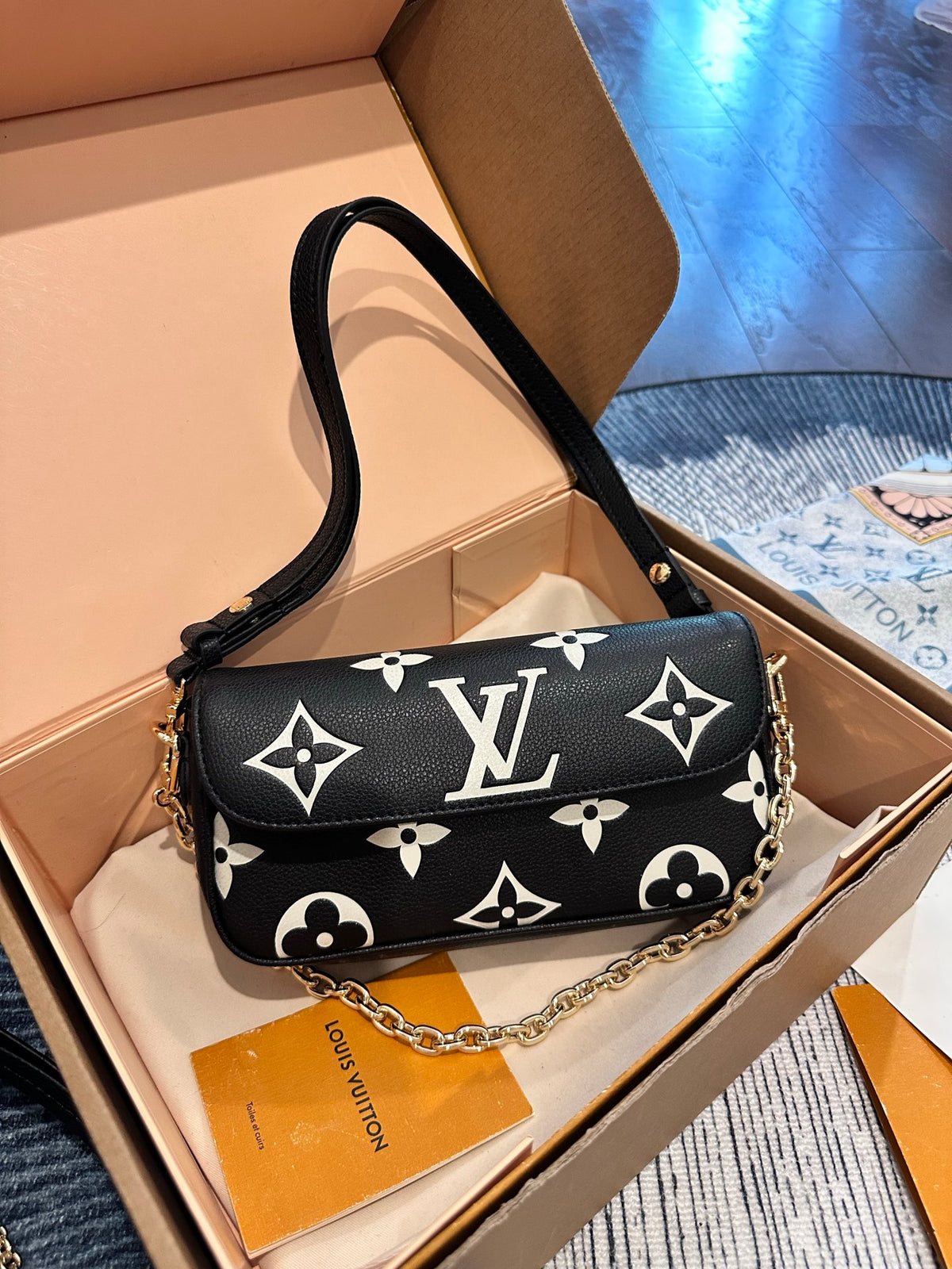 Louis Vuitton Pochette Félicie – Bicolor Monogram Empreinte Black/Beige