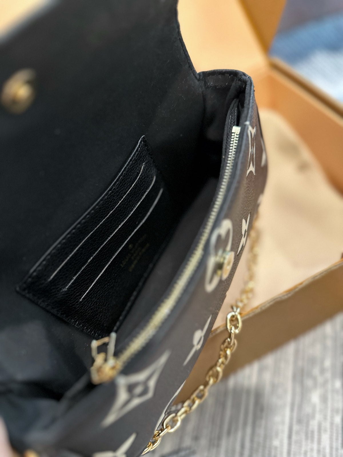 Louis Vuitton Pochette Félicie – Bicolor Monogram Empreinte Black/Beige