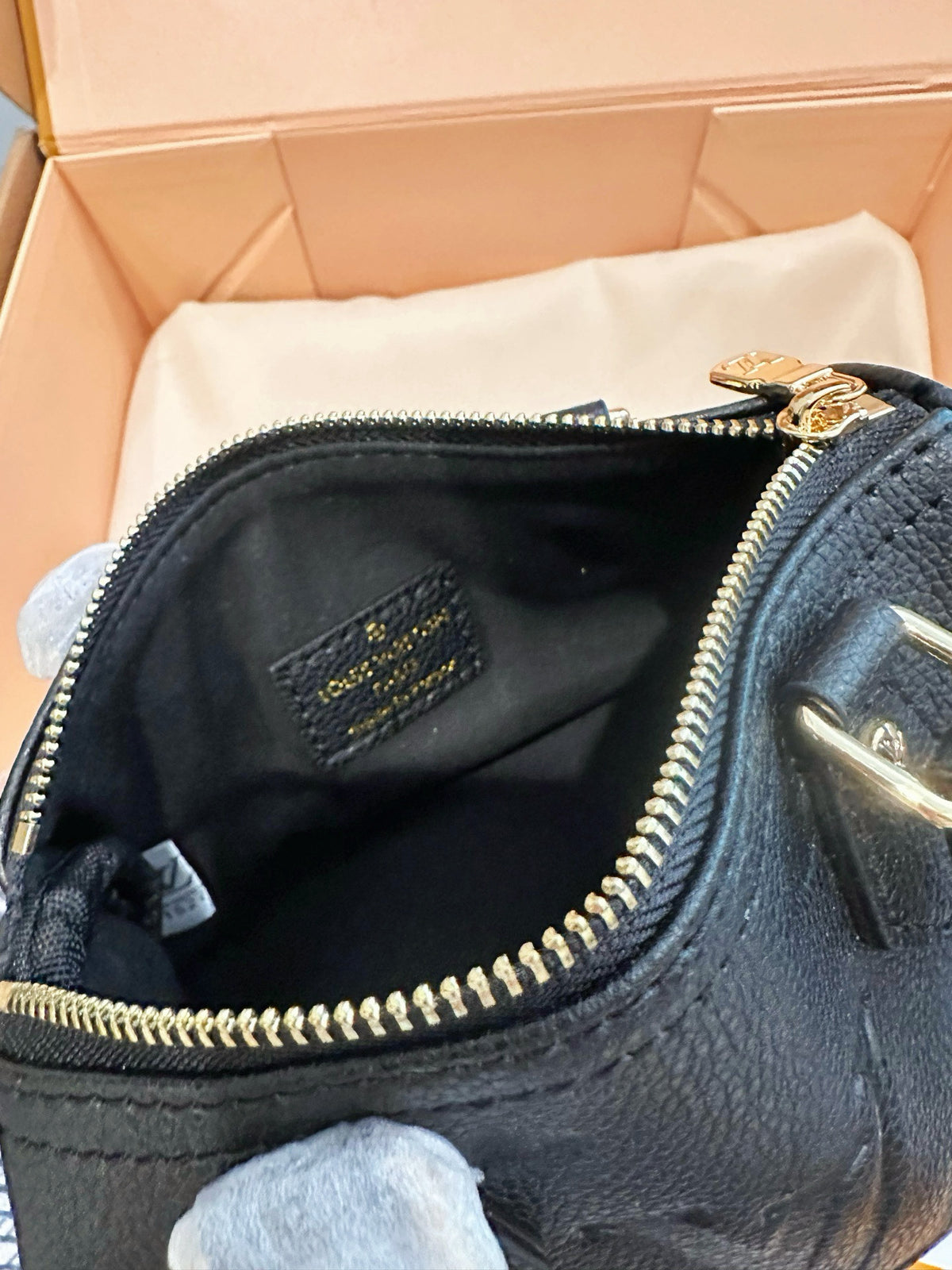 Louis Vuitton Speedy Bandoulière 20 – Monogram Empreinte Black