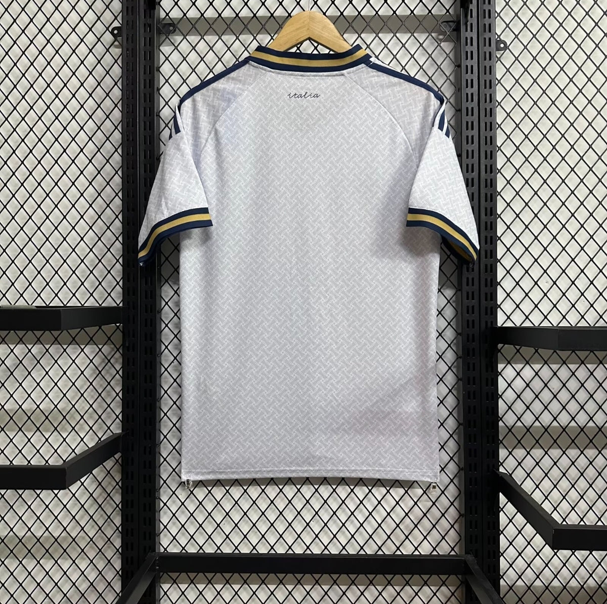 Camiseta de la primera equipación de Italia 26/27