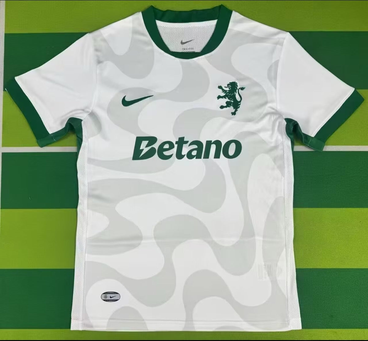 Sporting CP – Camisola Nike / Training White