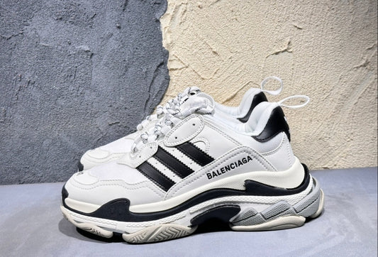 Balenciaga x adidas Triple S – Blanco / Negro