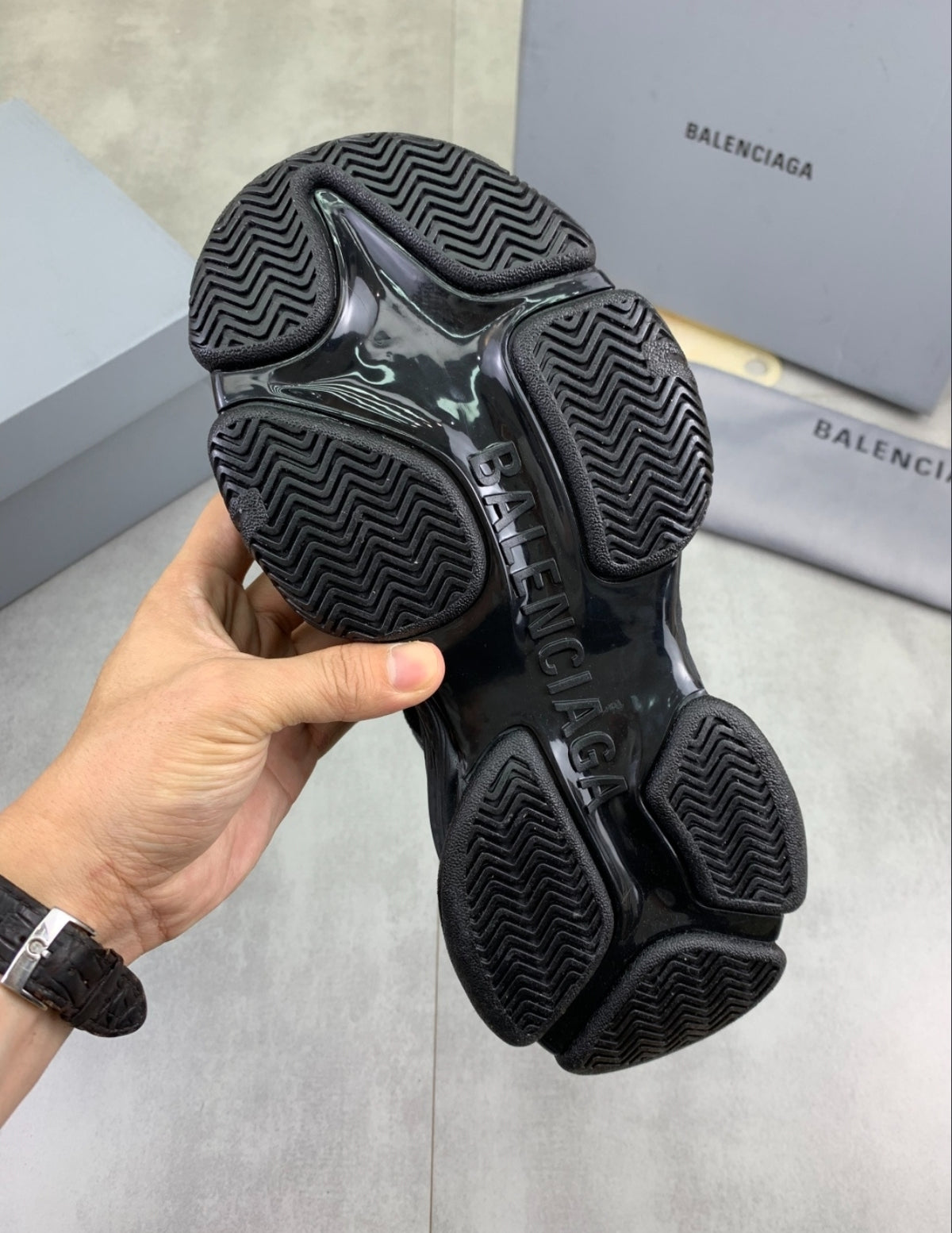 Balenciaga 3XL – Black