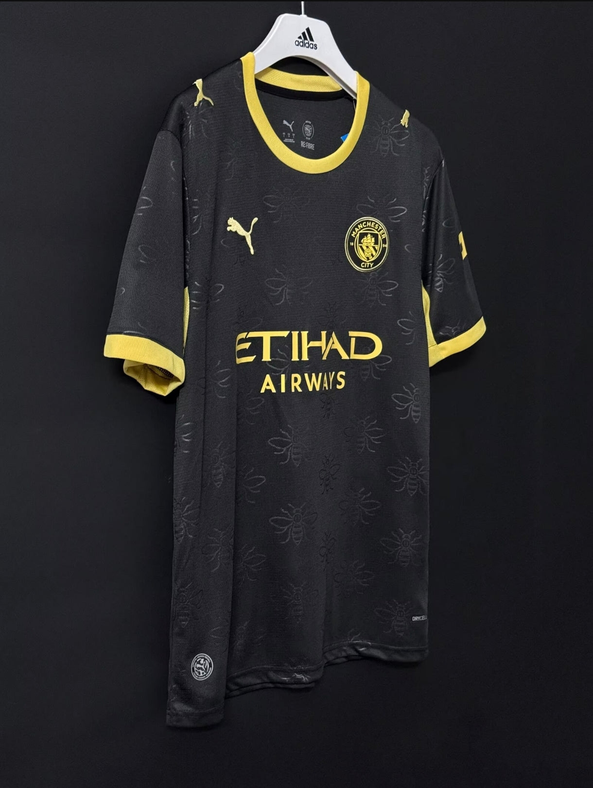 Camiseta de visitante del Manchester City 26/27