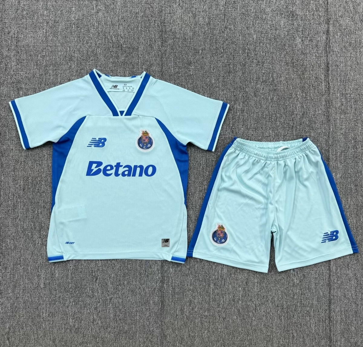FC Porto 3° Jersey 26/27 Kit Infantil