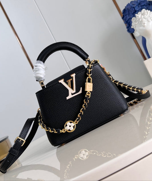 Louis Vuitton Capucines BB