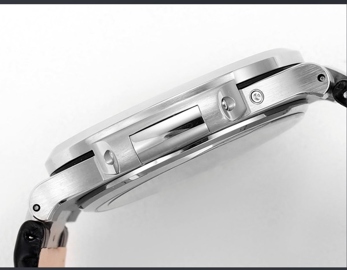 Patek Philippe Nautilus 5712G-001