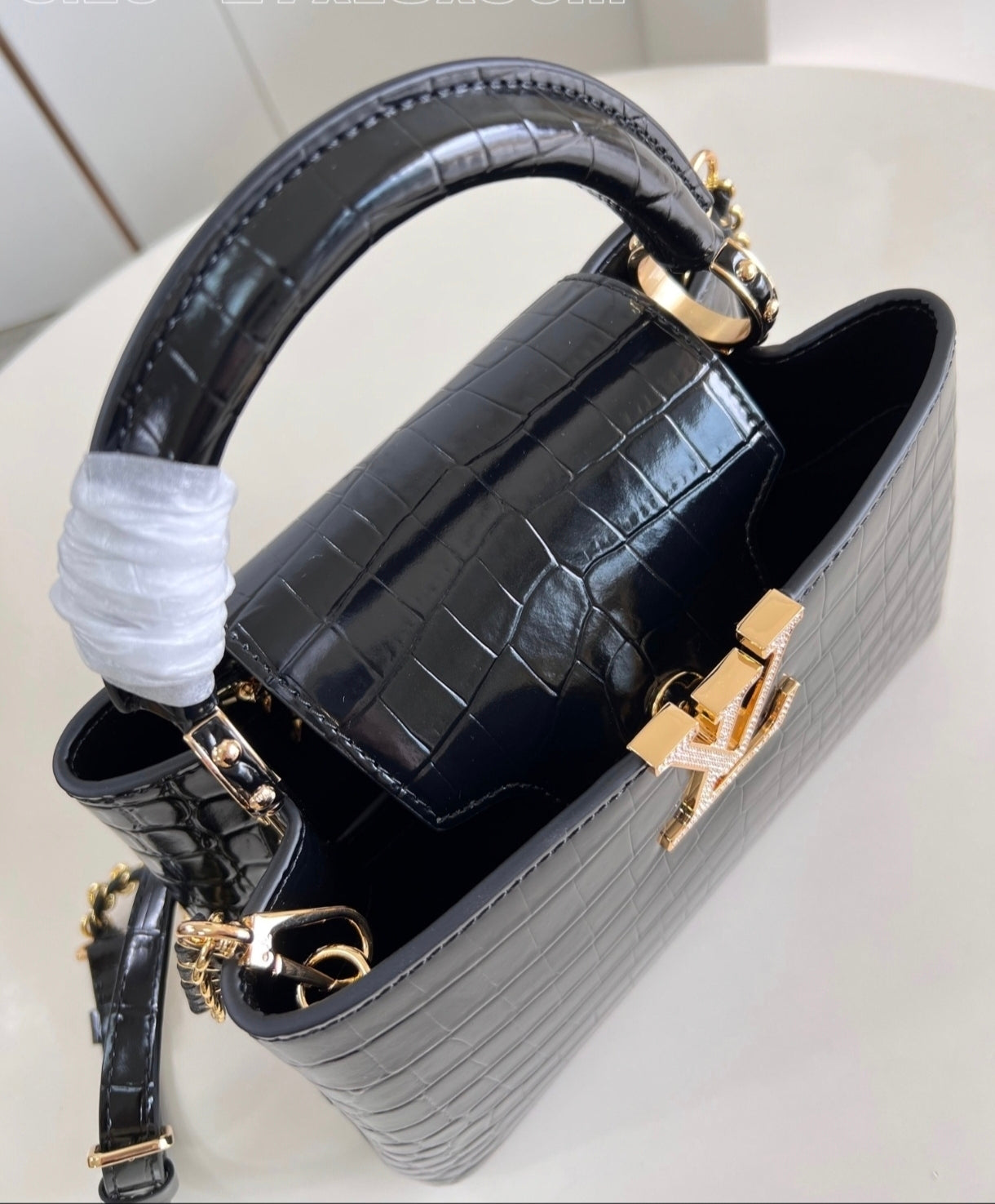Louis Vuitton Capucines BB