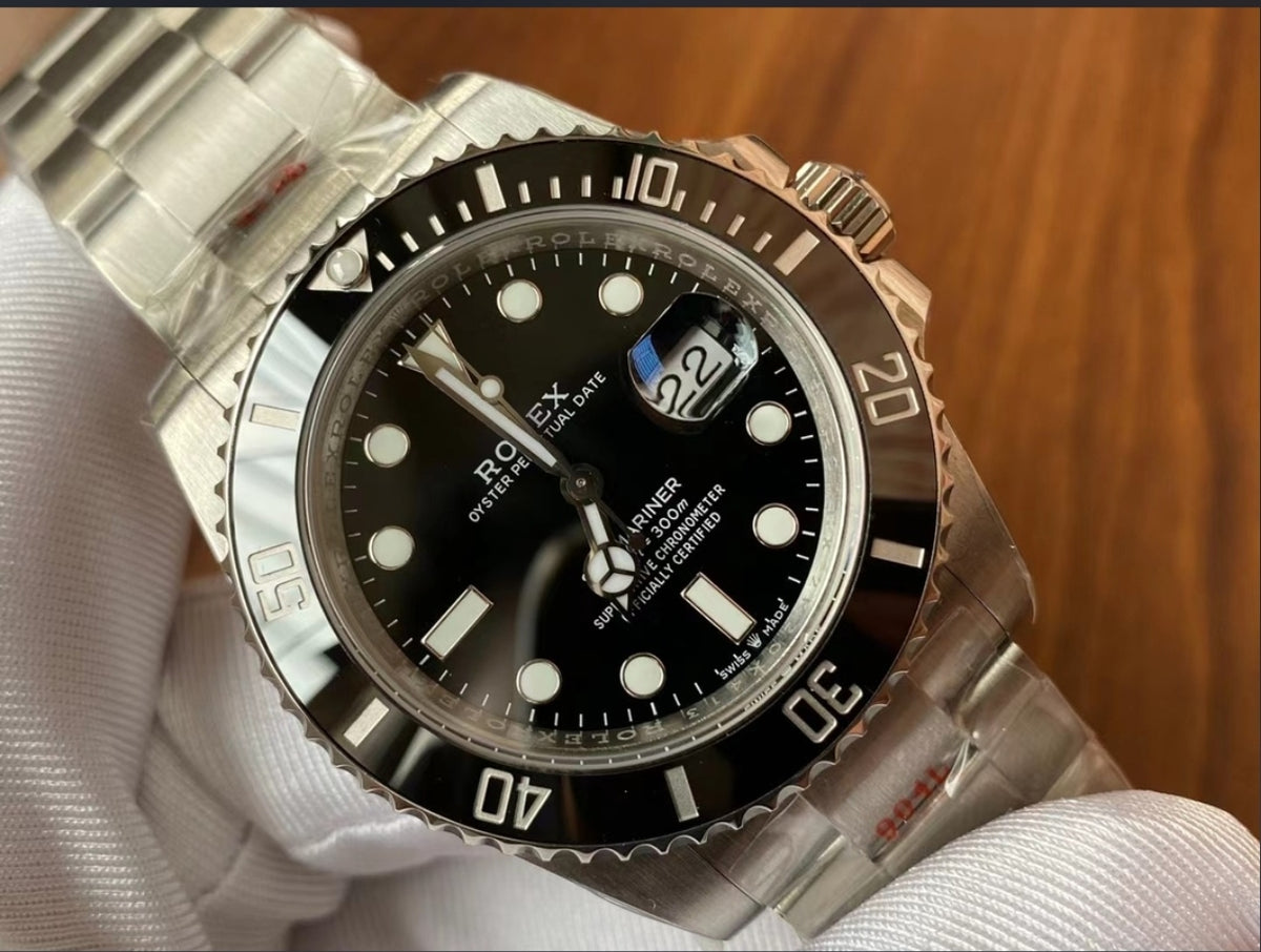 Rolex Submariner Date