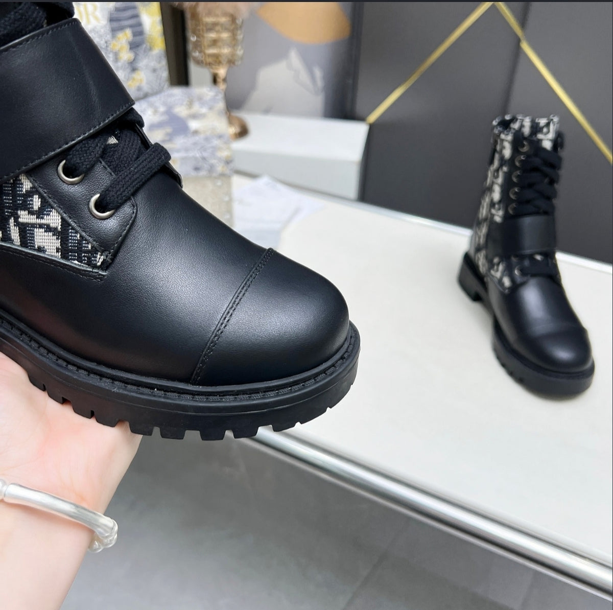 DIOR OBLIQUE LACE-UP COMBAT BOOTS – BLACK / BEIGE / GOLD