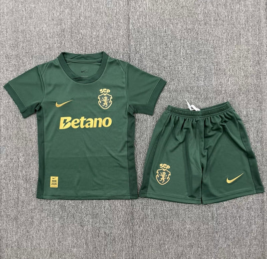 Sporting CP 26/27 – 120 Anos Green/Gold – Kit Criança