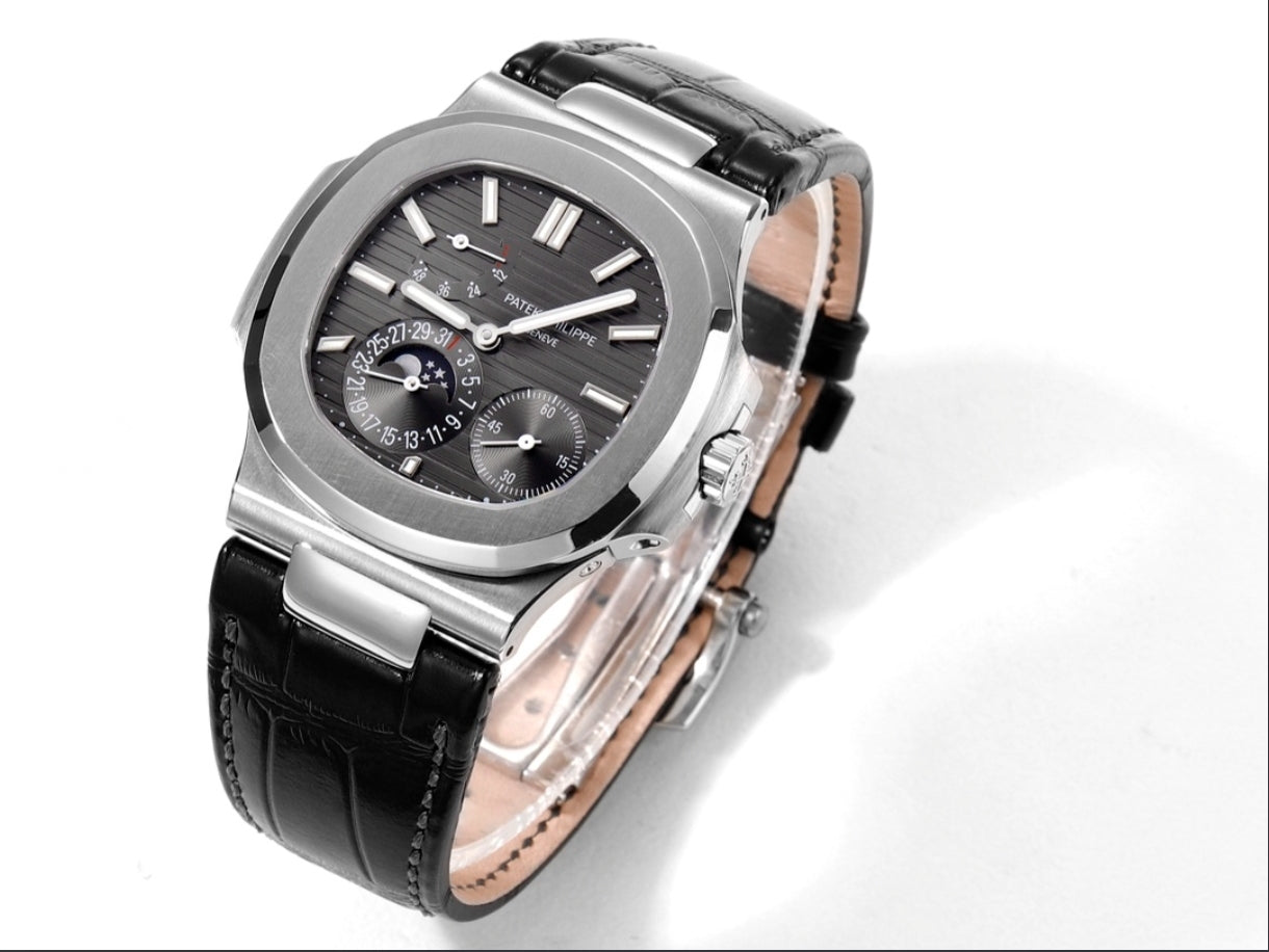 Patek Philippe Nautilus 5712G-001