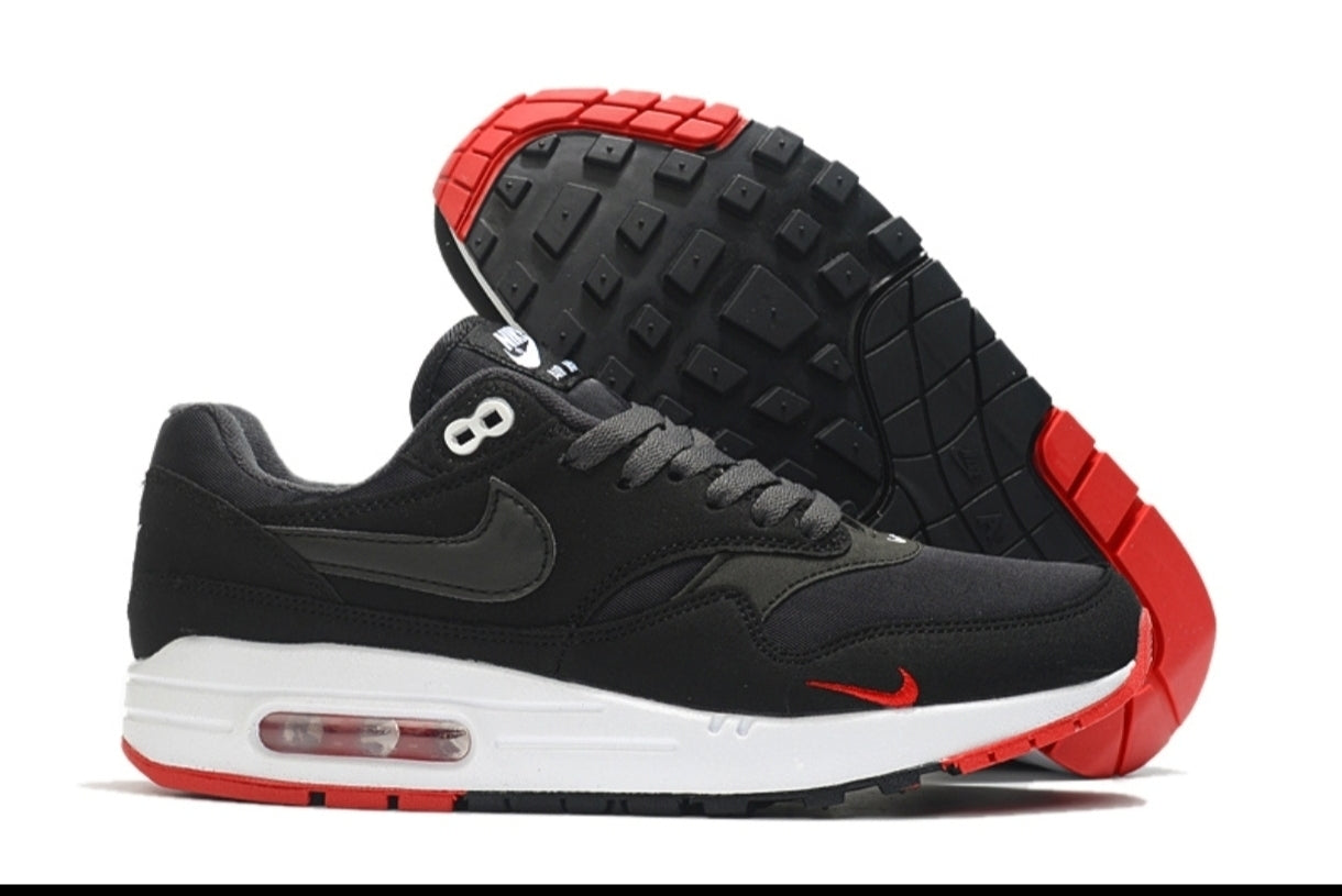 Nike Air Max 1 Mini Swoosh Bred