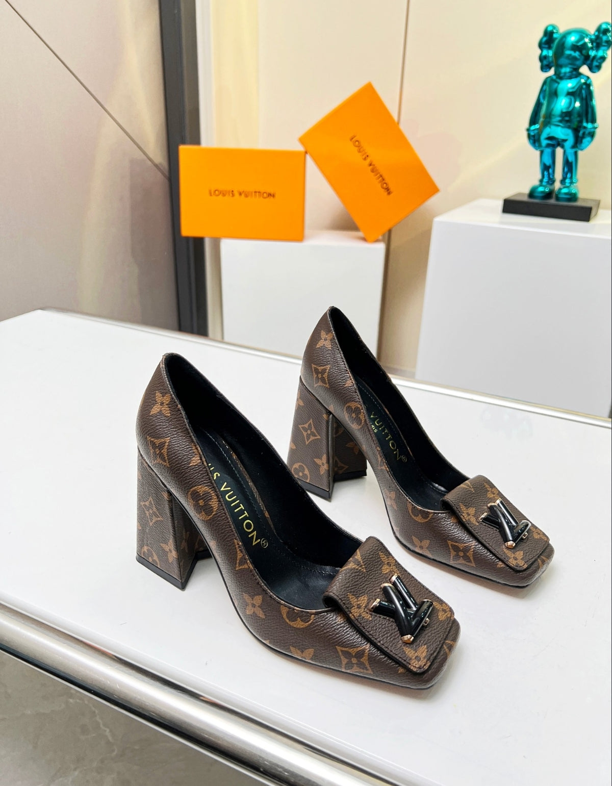 LOUIS VUITTON MONOGRAM LV INITIALS PUMPS
