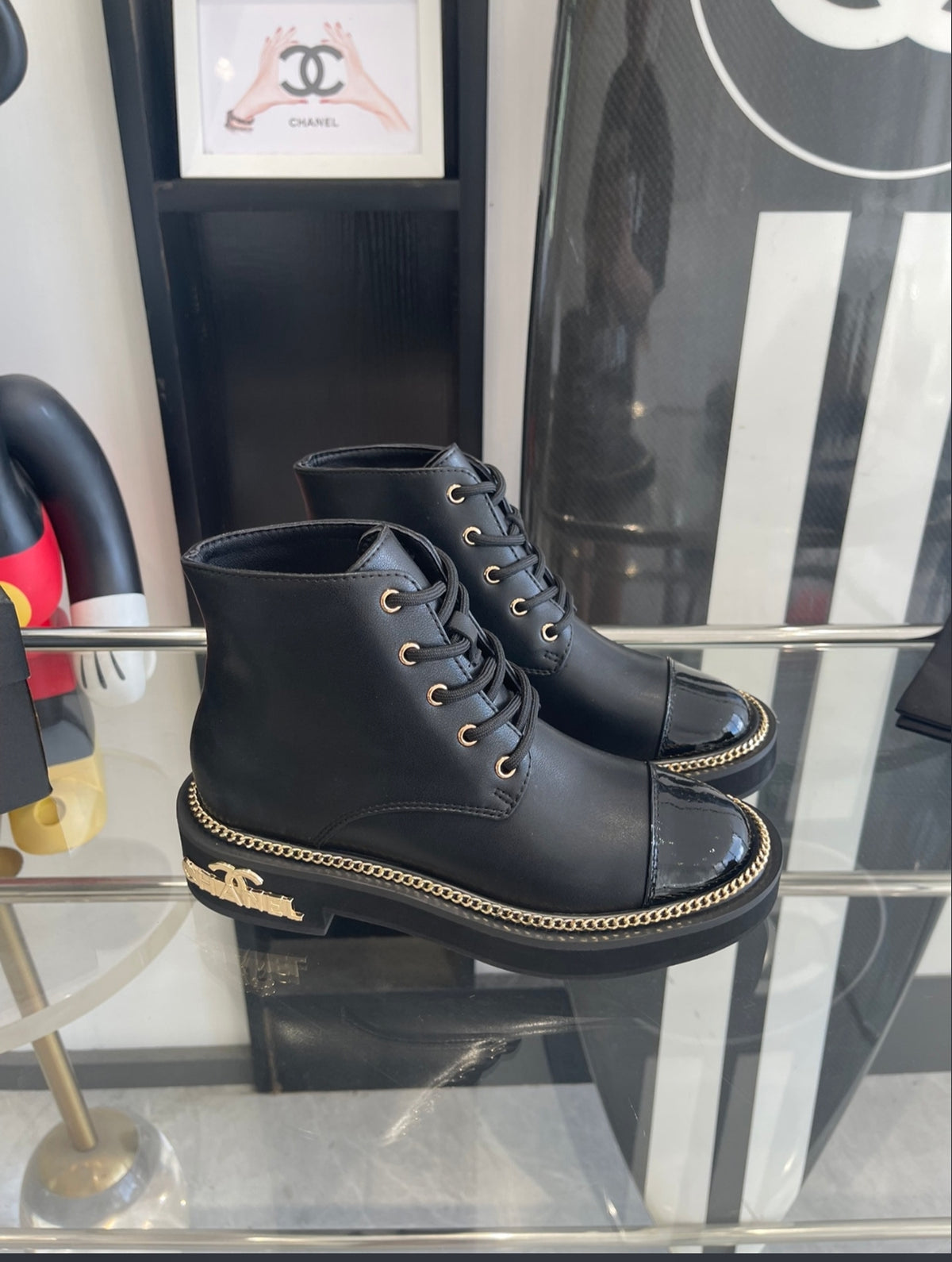 CHANEL CHAIN-TRIM LACE-UP ANKLE BOOTS – BLACK / GOLD